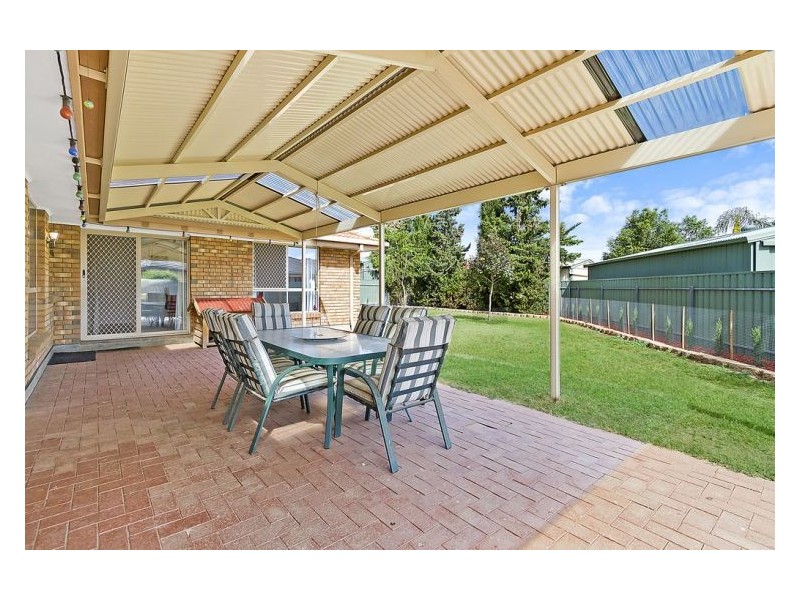 8 Willowbrook Boulevard, Paralowie SA 5108