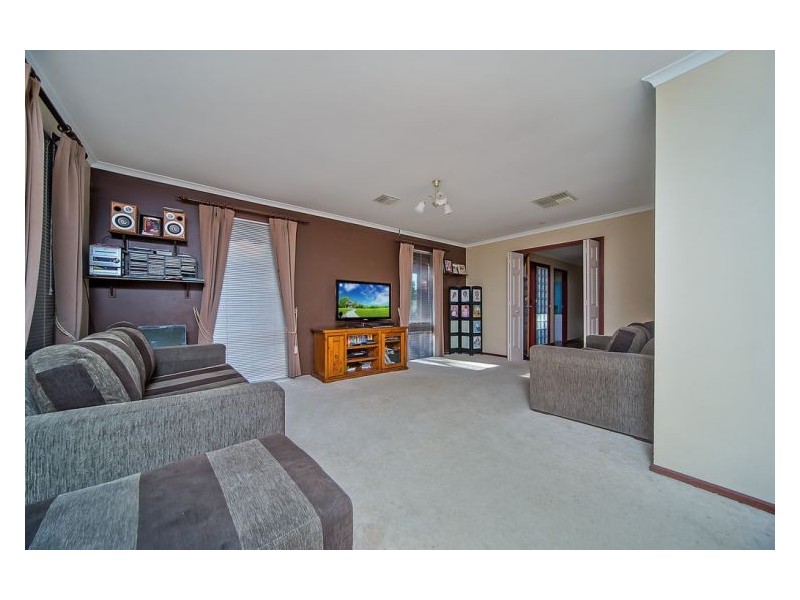 5 Gladman Close, Hillbank SA 5112