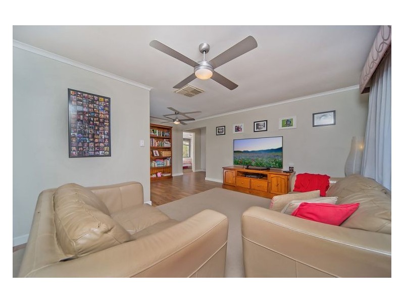 6 Bond Avenue, Burton SA 5110