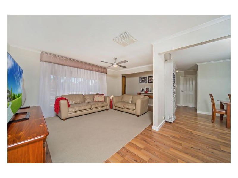 6 Bond Avenue, Burton SA 5110