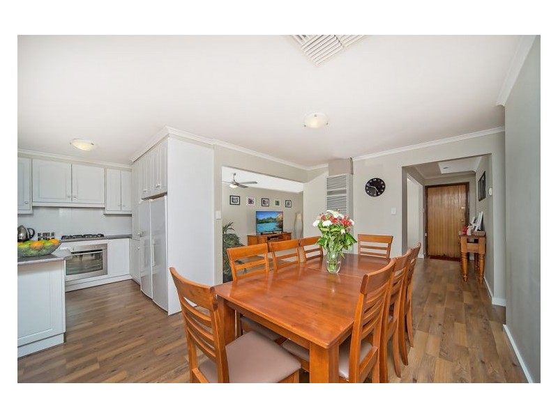 6 Bond Avenue, Burton SA 5110