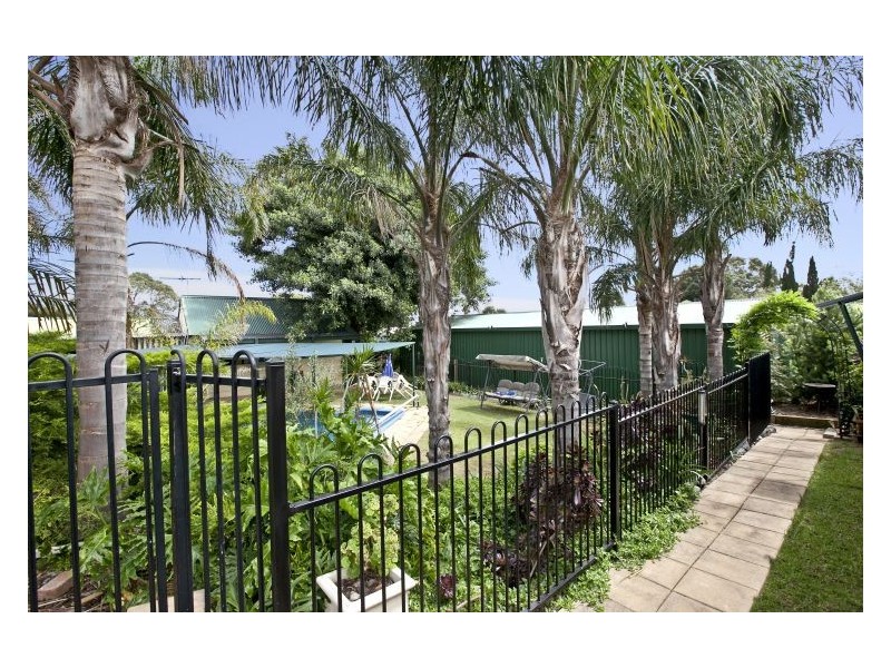 2 Granada Avenue, Gulfview Heights SA 5096