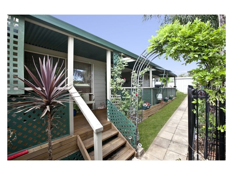 2 Granada Avenue, Gulfview Heights SA 5096