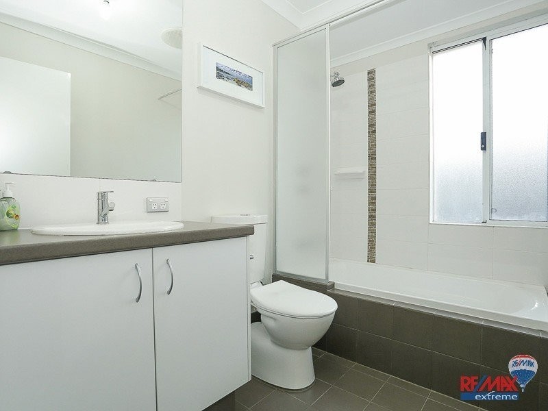 66 Cinnabar Drive, Eglinton WA 6034