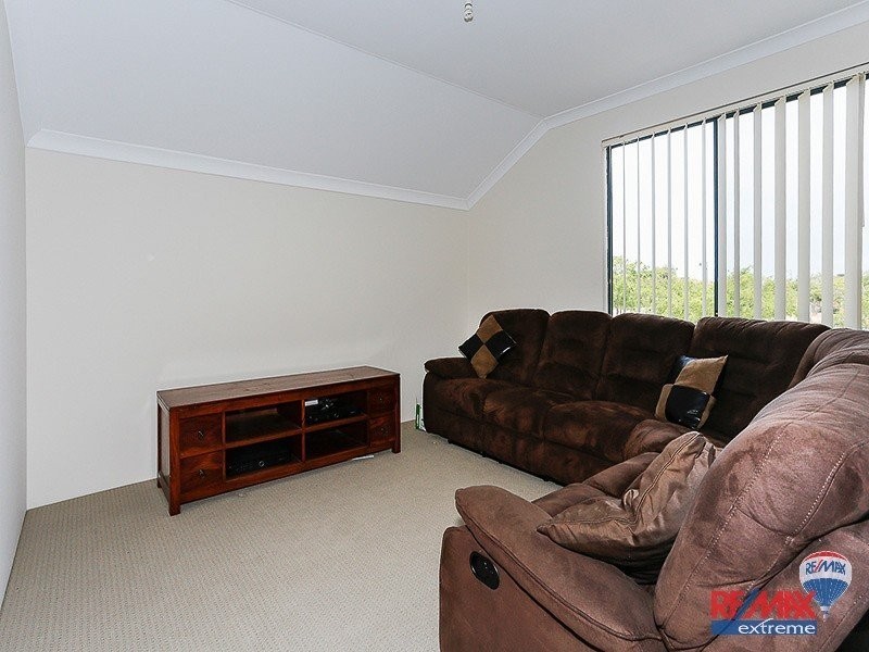 33 Itchen Loop, Butler WA 6036