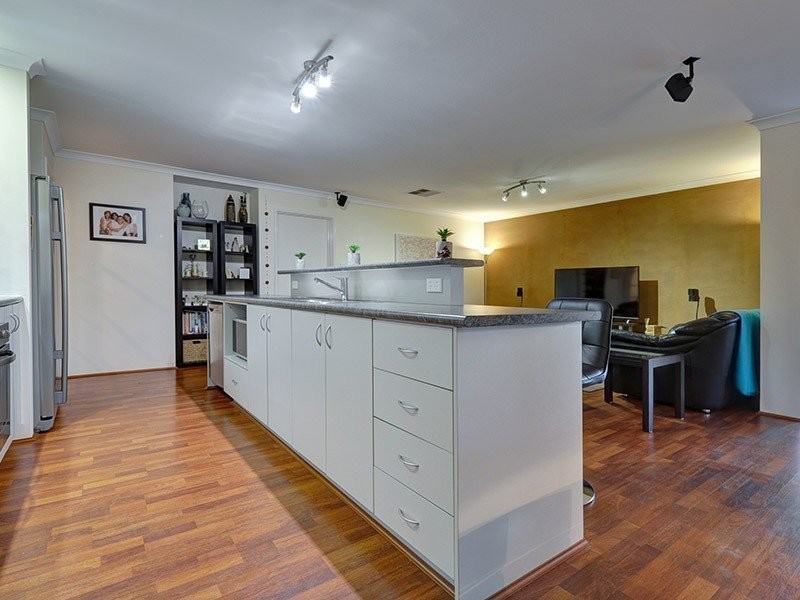 65 Camborne Parkway, Butler WA 6036