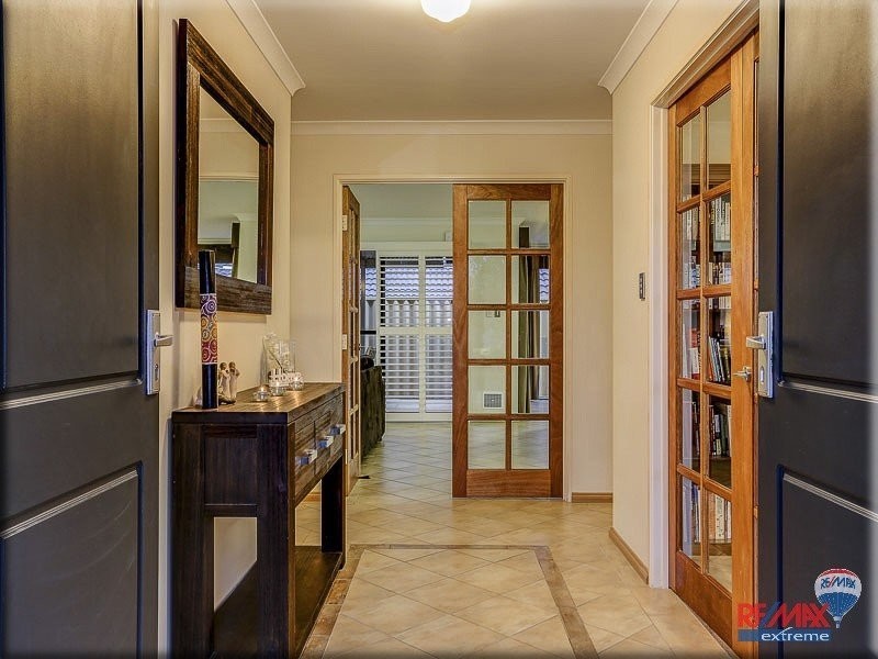 41 Crown Point Crescent, Butler WA 6036