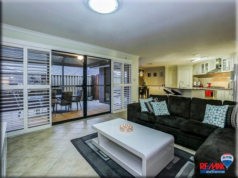 41 Crown Point Crescent, Butler WA 6036