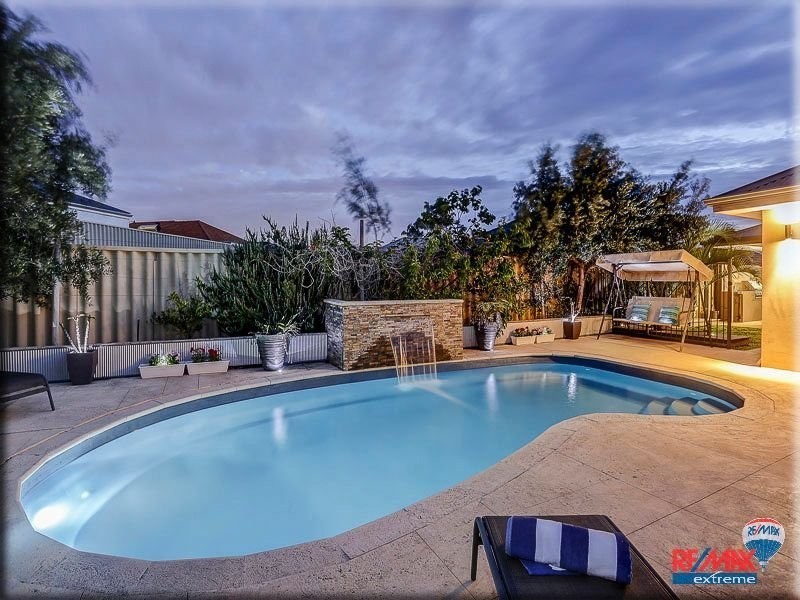 41 Crown Point Crescent, Butler WA 6036