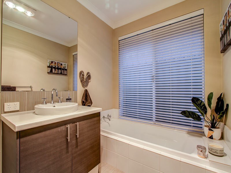 47 Dirleton Loop, Butler WA 6036