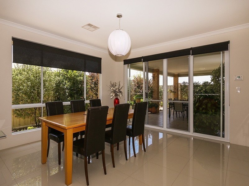 14 Seabird Bend, Jindalee WA 6036