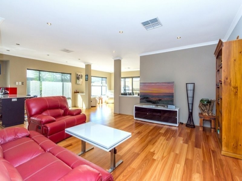 5 Portland Way, Ridgewood WA 6030