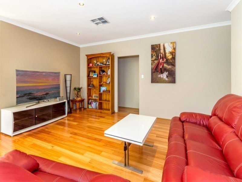 5 Portland Way, Ridgewood WA 6030