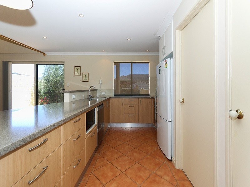 49 Dartmouth Circle, Quinns Rocks WA 6030