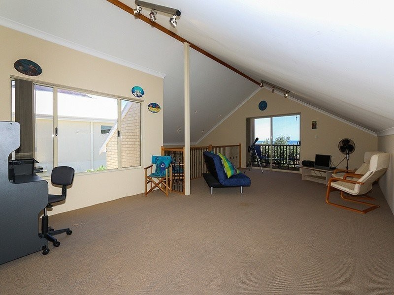 49 Dartmouth Circle, Quinns Rocks WA 6030