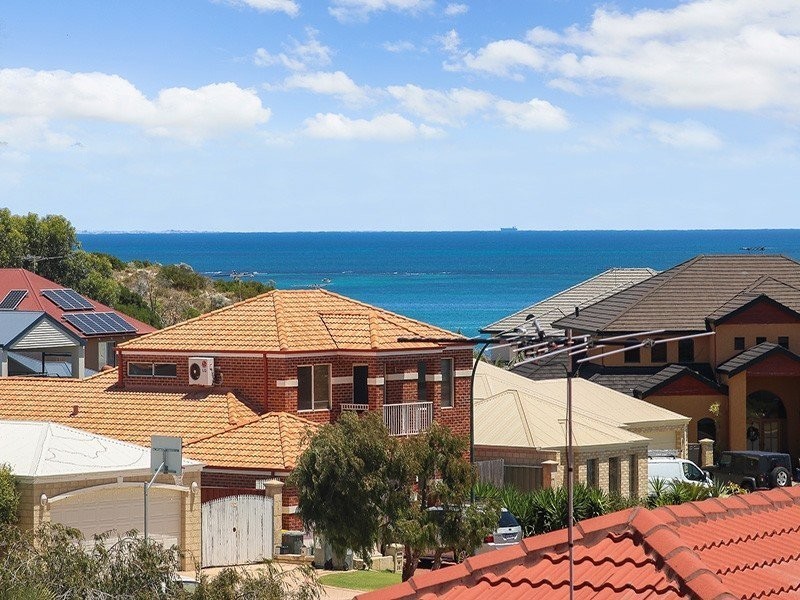 49 Dartmouth Circle, Quinns Rocks WA 6030