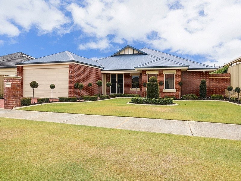 22 Ammanford Crescent, Butler WA 6036