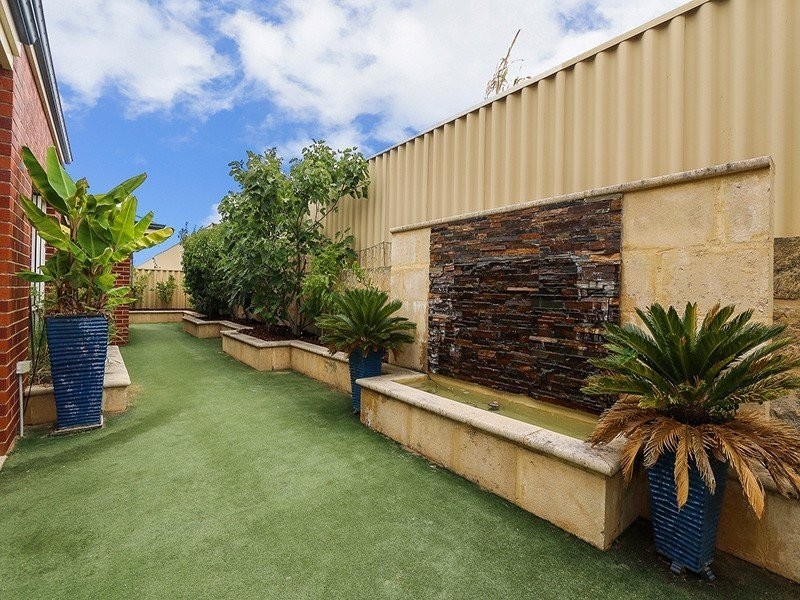 22 Ammanford Crescent, Butler WA 6036