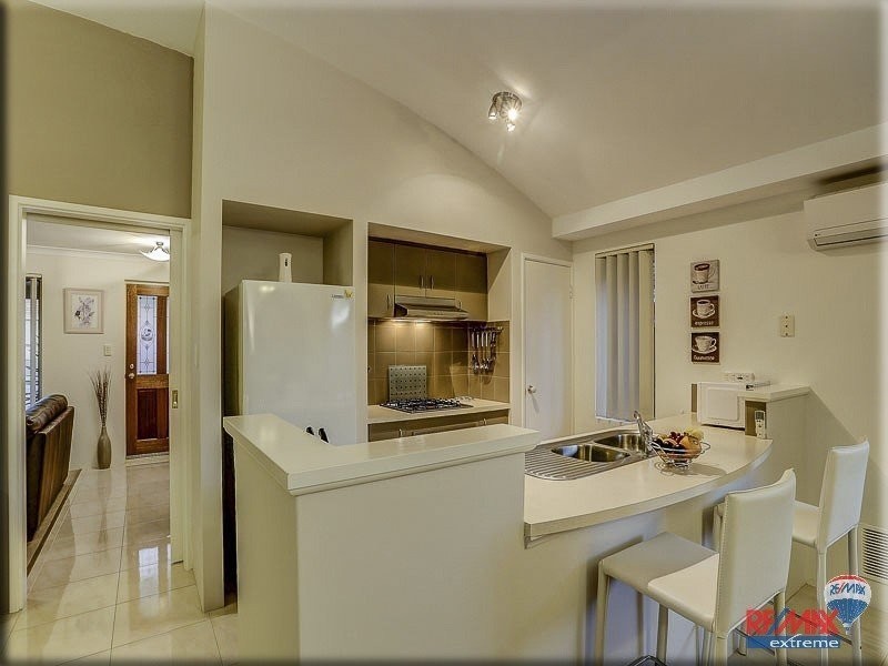 12 Moorlinch Street, Butler WA 6036