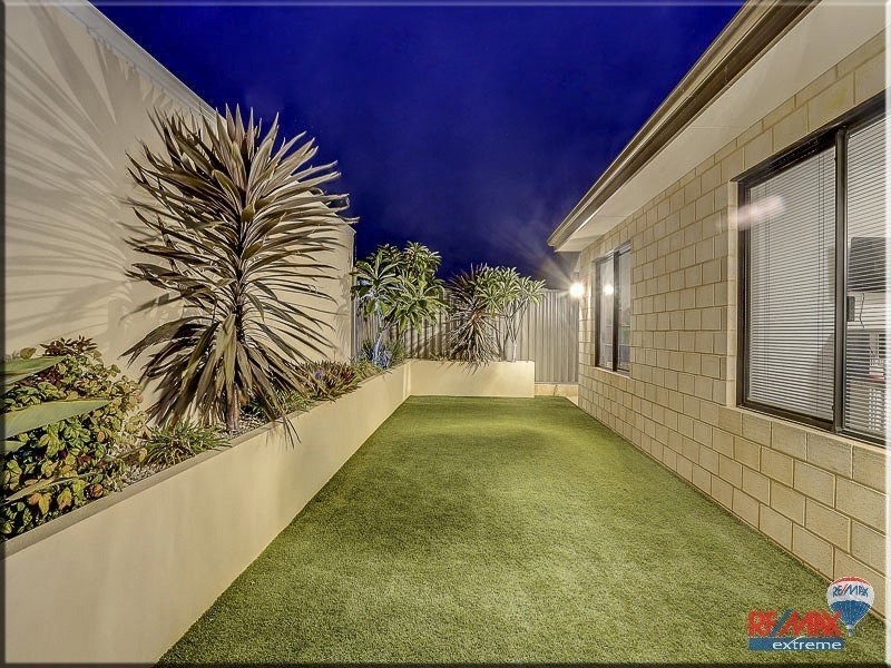 1 Pravia Way, Alkimos WA 6038