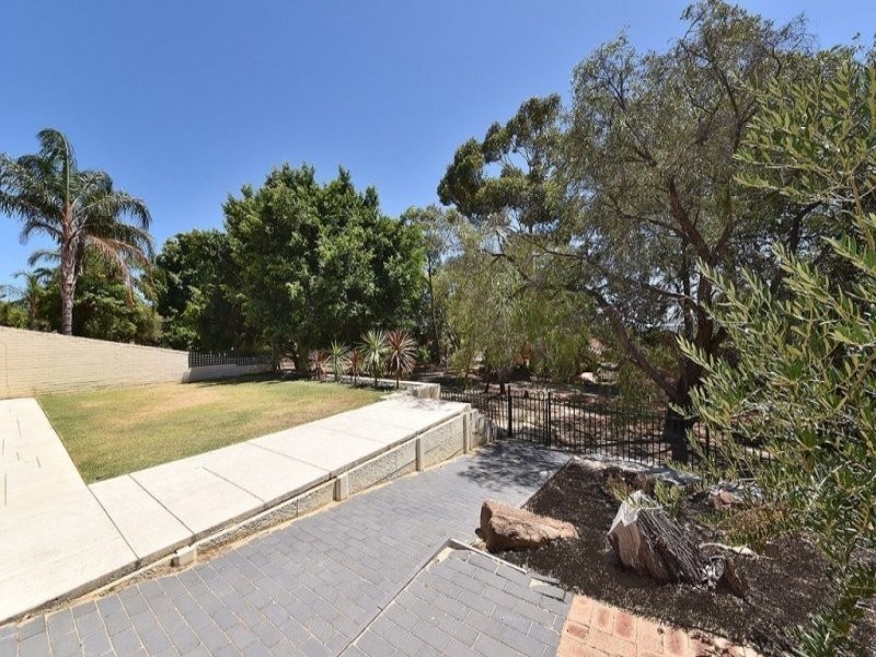 44 Wandearah Way, Kingsley WA 6026