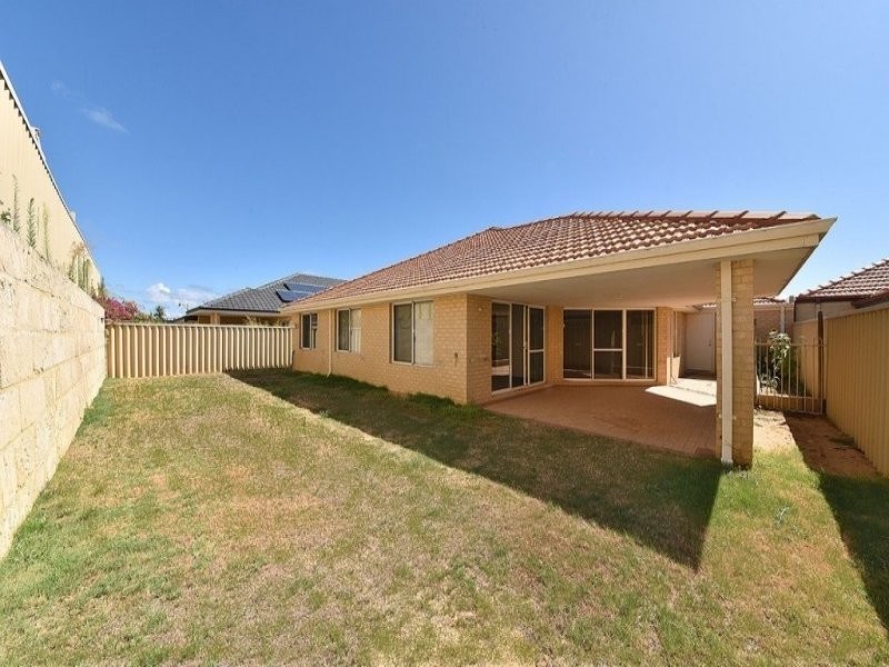 34 Ammanford Crescent, Butler WA 6036