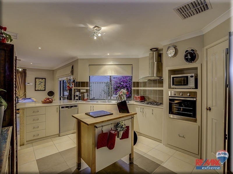 10 Whitland Street, Butler WA 6036