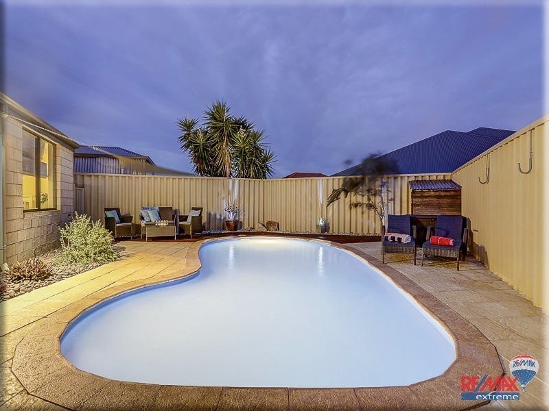 10 Whitland Street, Butler WA 6036