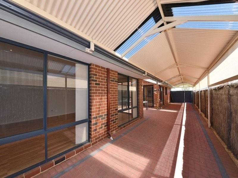 6 Kahana Parkway, Butler WA 6036