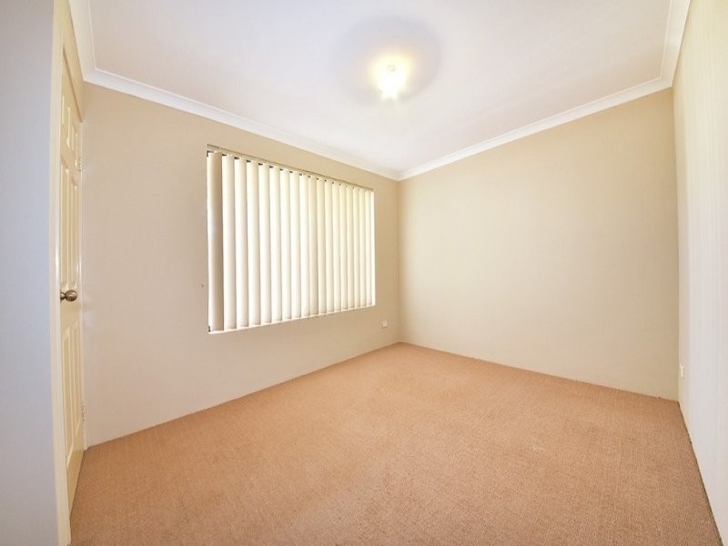 6 Kahana Parkway, Butler WA 6036