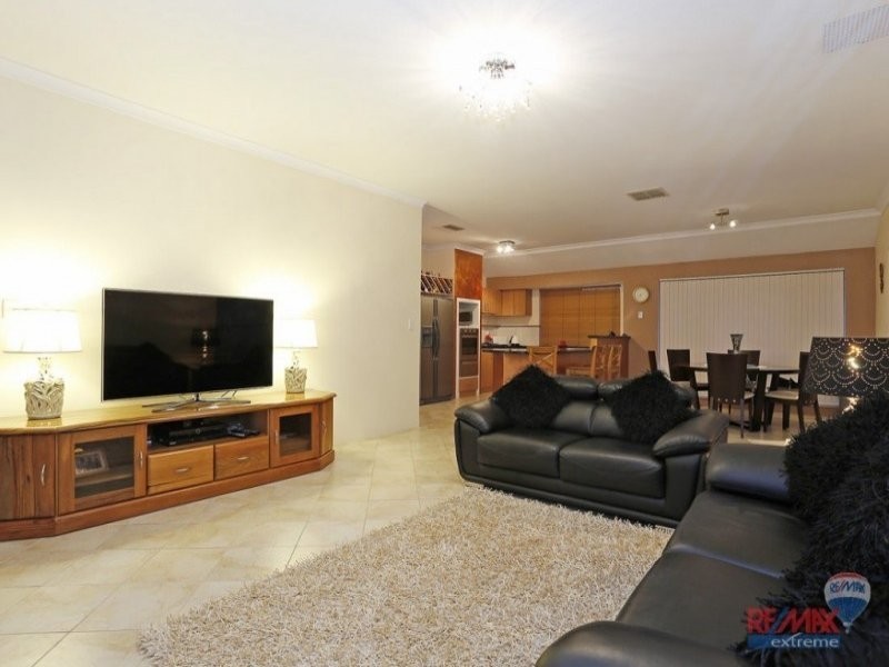 61 Shepperton Drive, Butler WA 6036