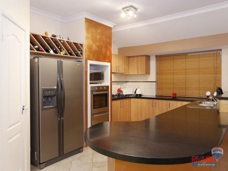 61 Shepperton Drive, Butler WA 6036