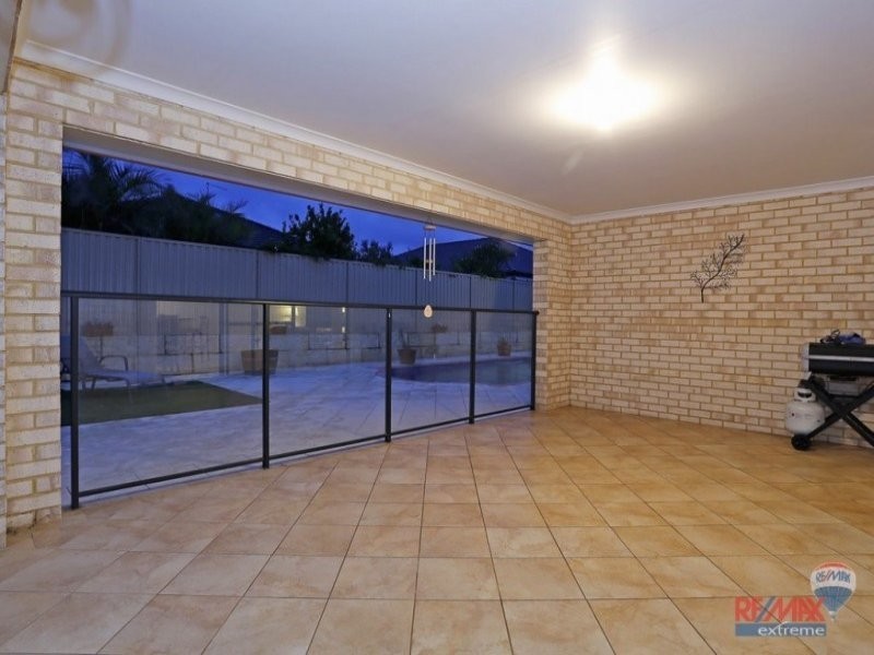 61 Shepperton Drive, Butler WA 6036