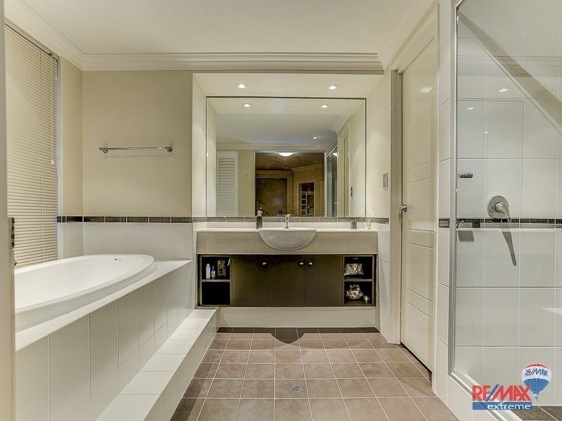 23 Sovereign Drive, Two Rocks WA 6037