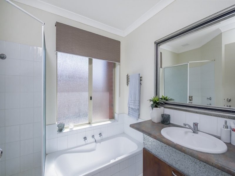 5 Abba Place, Merriwa WA 6030