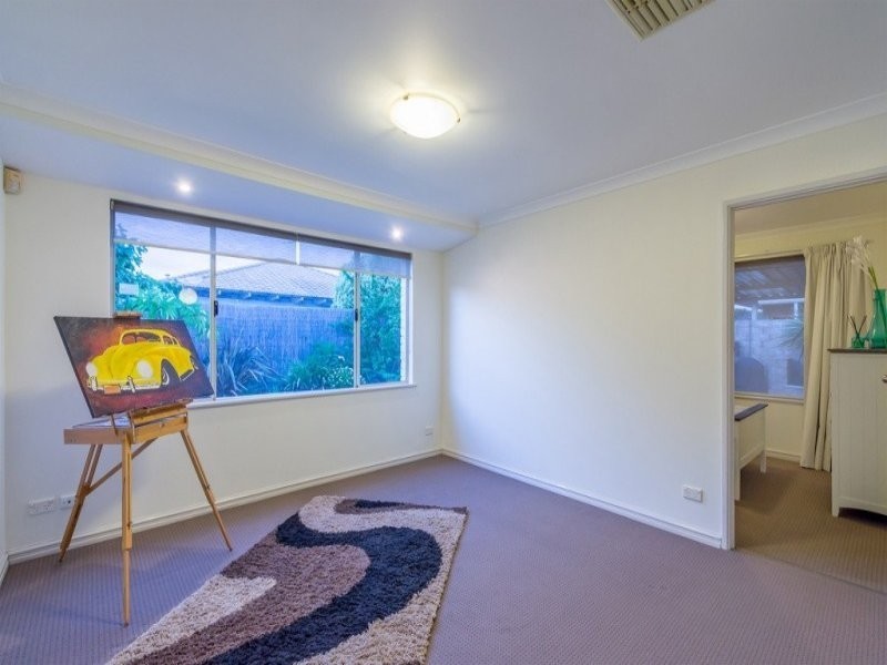 9 Castellon Entrance, Mindarie WA 6030