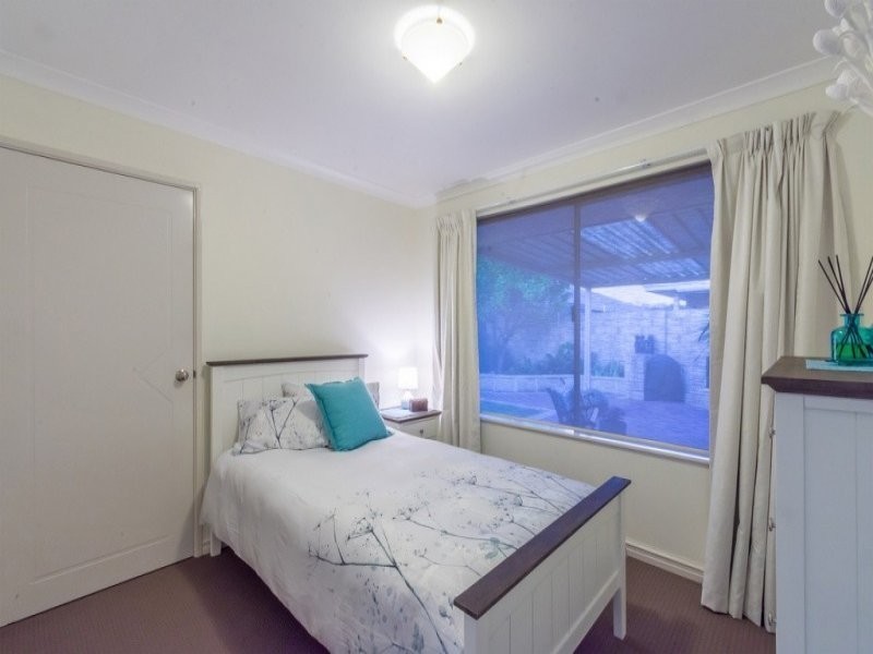9 Castellon Entrance, Mindarie WA 6030