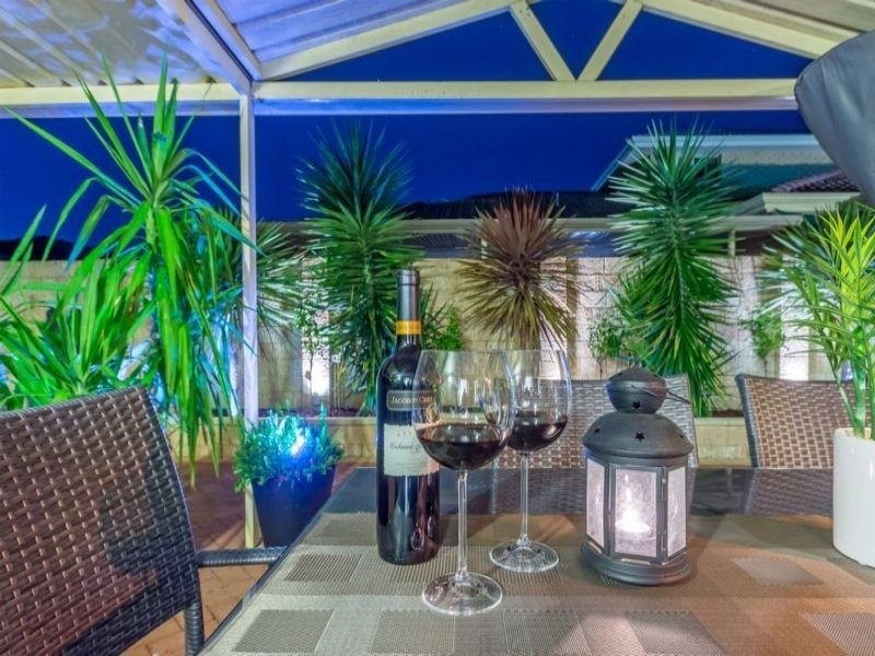 9 Castellon Entrance, Mindarie WA 6030