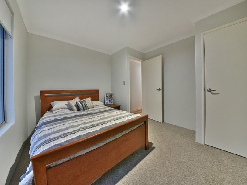 29 Farnham Pass, Alkimos WA 6038