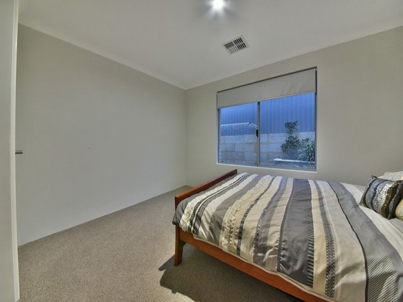 29 Farnham Pass, Alkimos WA 6038