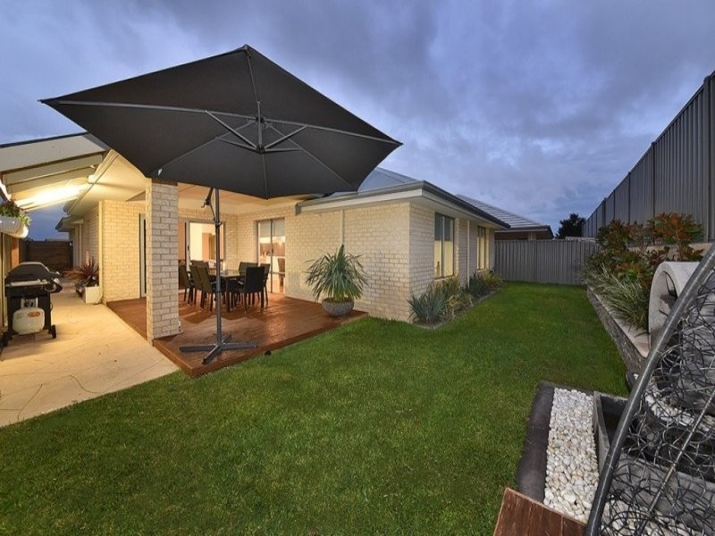 29 Farnham Pass, Alkimos WA 6038