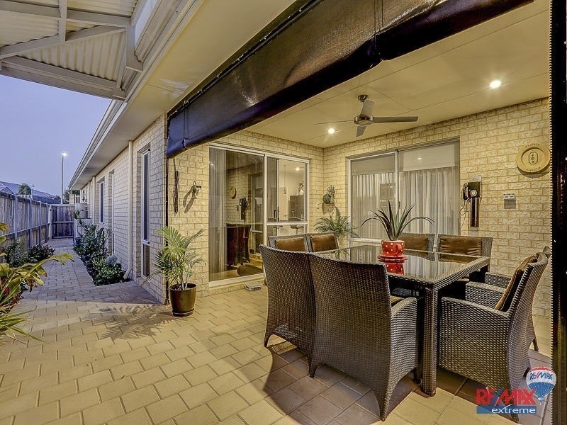 11 Tinsel Street, Yanchep WA 6035