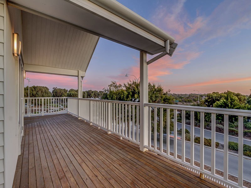 73 Lindsay Beach Boulevard, Yanchep WA 6035