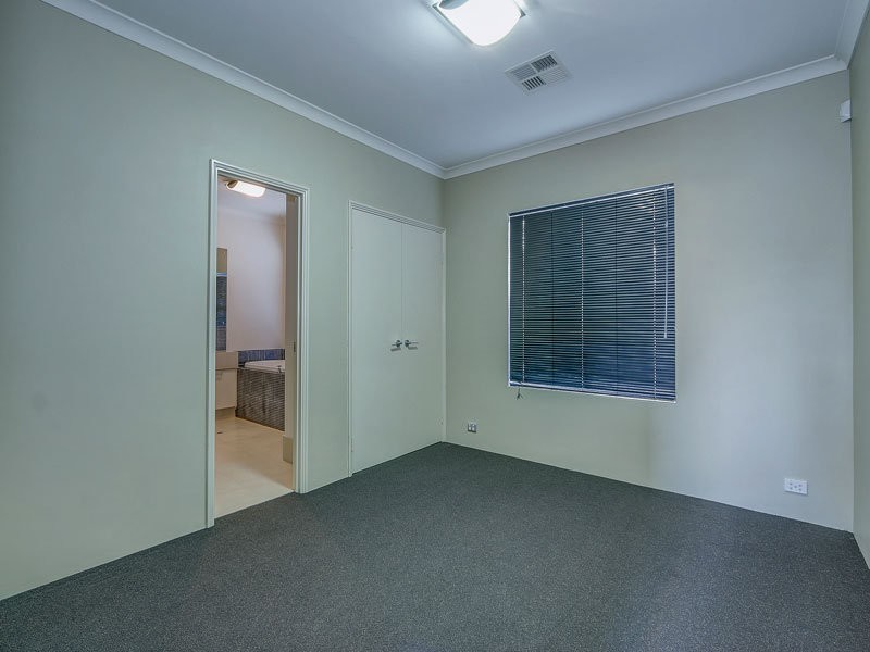 73 Lindsay Beach Boulevard, Yanchep WA 6035
