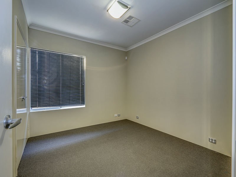 73 Lindsay Beach Boulevard, Yanchep WA 6035