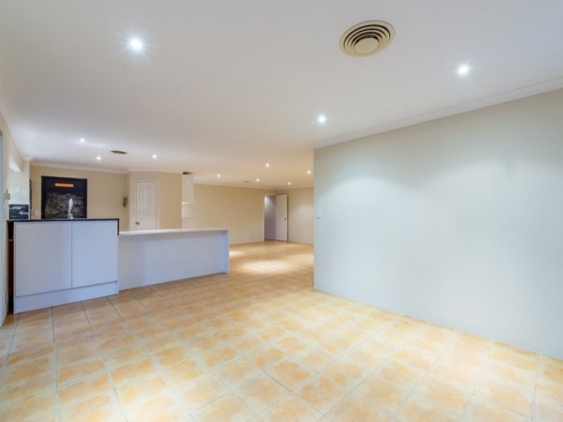 7 Coniston Parkway, Butler WA 6036