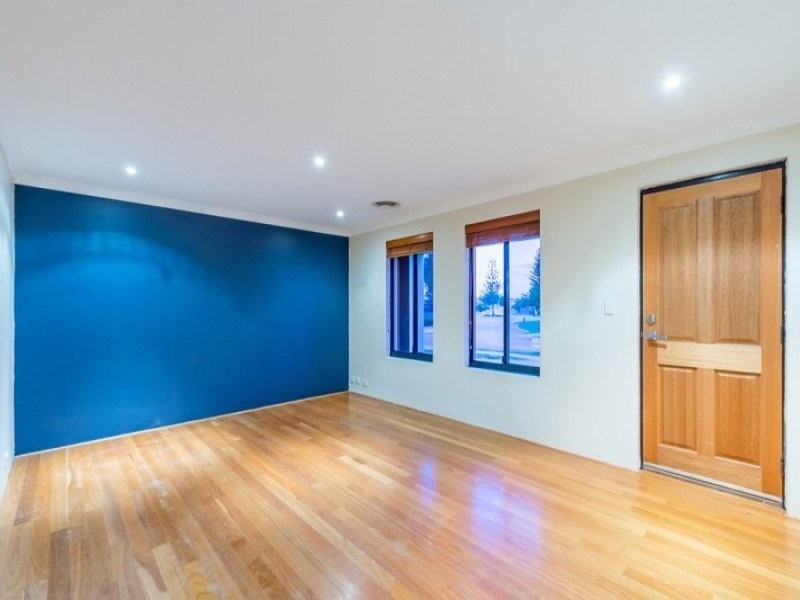 7 Coniston Parkway, Butler WA 6036