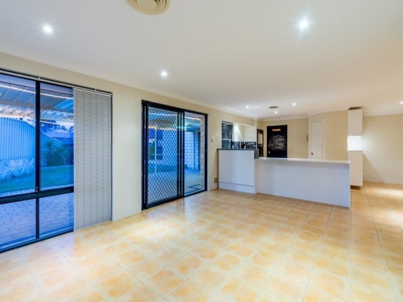 7 Coniston Parkway, Butler WA 6036