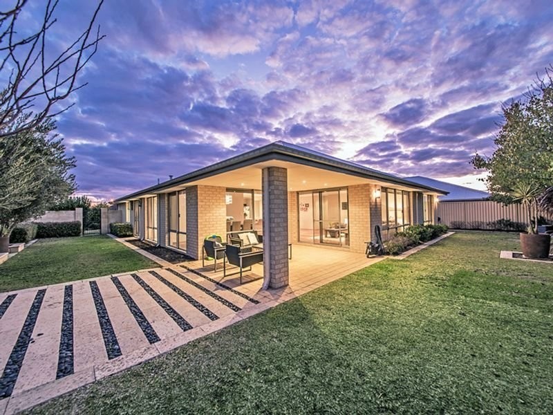 2 Impington Road, Butler WA 6036