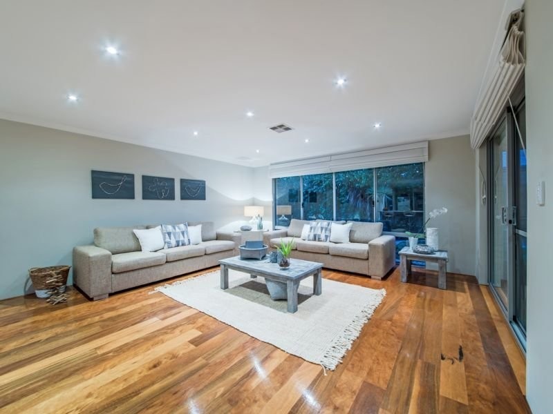 2 Impington Road, Butler WA 6036